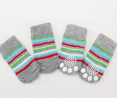 Rutschfeste Socken für Haustiere – Bild 2